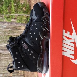 Used NIKE AIR MAX 2 CB '94  TRIPLE BLACK (2020) men size 10.5